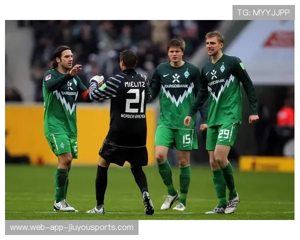 海登海姆战术应对门兴要点：精妙布局与进攻策略