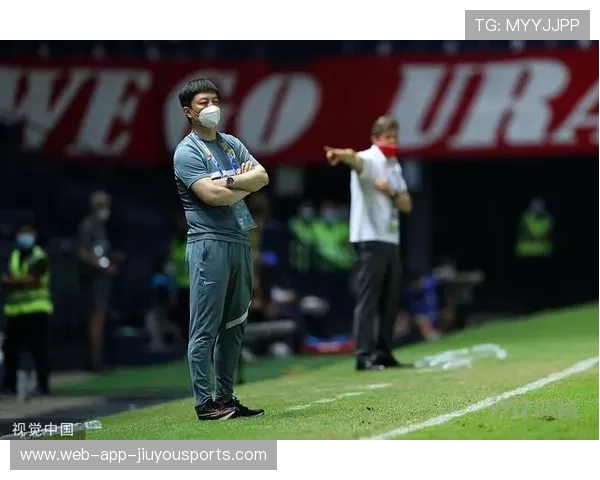 看见对手教练赛后合影，我彻底服了樊振东的人气，樊振东带队教练