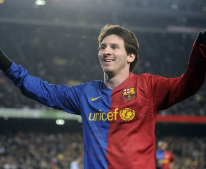 九游登录入口-后场组合找回状态，球队士气大振！，后场足球